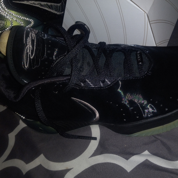 New. LeBron 21 8.5M 10W - Picture 2 of 3